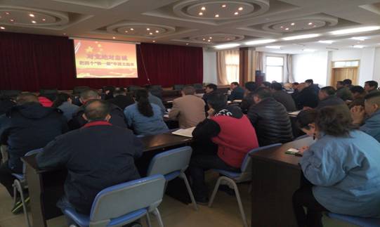 堅(jiān)定信念 對(duì)黨忠誠(chéng)，融會(huì)貫通 學(xué)以致用